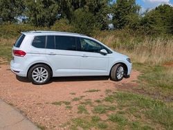 Weiß Gebraucht 2018 VW Touran Highline Van / Kleinbus | 20.490 € (Guter Preis)