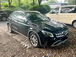Schwarz Gebraucht 2017 Mercedes GLA250 SUV | 22.500 €