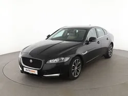 Schwarz Gebraucht 2015 Jaguar XF Prestige Limousine | 15.750 € (Fairer Preis)