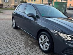 Grau Gebraucht 2020 VW Golf VIII Limousine | 15.000 €