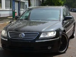 VW Phaeton