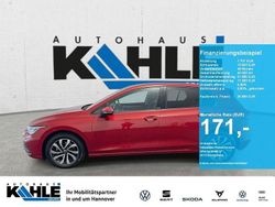 Rot Gebraucht 2023 VW Golf Active Limousine | 25.690 € (Teuer)