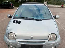 Silber Gebraucht 2005 Renault Twingo Kleinwagen | 699 €