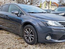 Grau Gebraucht 2014 Toyota Avensis Edition Kombi | 6.400 € (Fairer Preis)