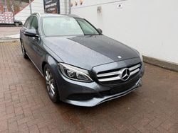 Grau Gebraucht 2016 Mercedes C180 Kombi | 8.900 €