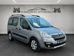 Grau Gebraucht 2018 Citroën Berlingo XTR Van / Kleinbus | 15.990 €