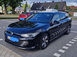 Gebraucht 2024 VW Passat Elegance Kombi | 32.500 € (Guter Preis)