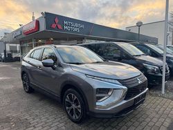 Grau Gebraucht 2021 Mitsubishi Eclipse Cross Basis SUV | 18.950 € (Guter Preis)