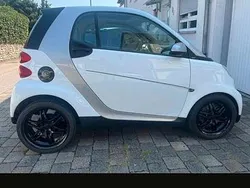 Weiß Gebraucht 2009 Smart ForTwo Coupé Pulse Coupé | 4.549 € (Fairer Preis)