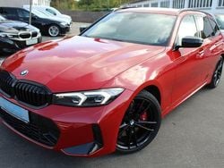 Melbournerot metallic Gebraucht 2023 BMW 330 M Sport Kombi | 41.880 € (Guter Preis)