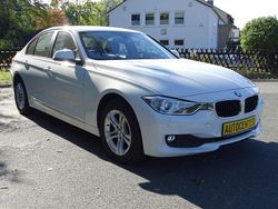 Weiß Gebraucht 2014 BMW 316 Limousine | 14.990 € (Teuer)