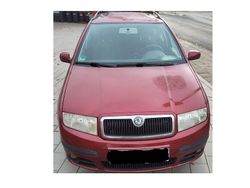 Rot Gebraucht 2004 Skoda Fabia Kombi | 600 € (Guter Preis)