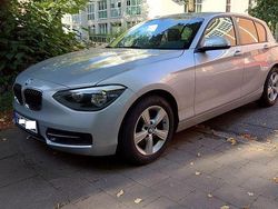 Silber Gebraucht 2013 BMW 118 Sport Line Kleinwagen | 10.400 € (Fairer Preis)
