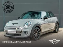 Moonwalk grey (metallic) Gebraucht 2020 Mini Cooper Kleinwagen | 16.320 € (Fairer Preis)