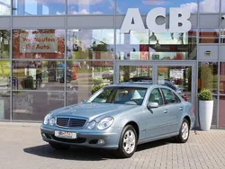 Grau Gebraucht 2003 Mercedes E320 Limousine | 9.900 €