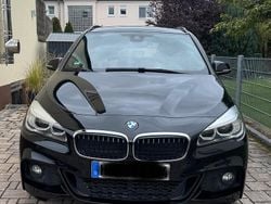 Schwarz Gebraucht 2017 BMW 220 Active Tourer M Sport Van / Kleinbus | 15.850 € (Superpreis)