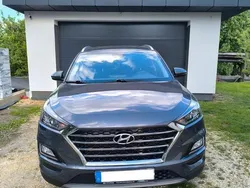 Grau Gebraucht 2018 Hyundai Tucson Trend SUV | 19.100 € (Fairer Preis)