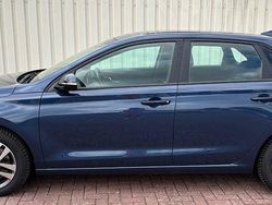 Blau Gebraucht 2018 Hyundai i30 Trend Limousine | 15.990 € (Fairer Preis)