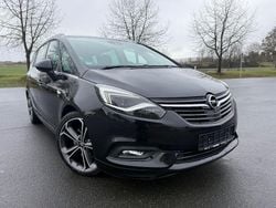 Schwarz Gebraucht 2017 Opel Zafira Tourer OPC Van / Kleinbus | 12.999 € (Fairer Preis)