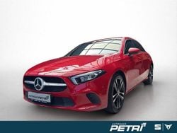 Rot Gebraucht 2019 Mercedes A180 Edition Limousine | 18.990 € (Guter Preis)