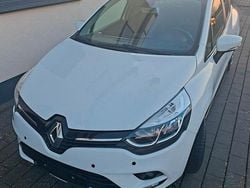 Weiß Gebraucht 2019 Renault Clio IV Kleinwagen | 8.999 € (Guter Preis)