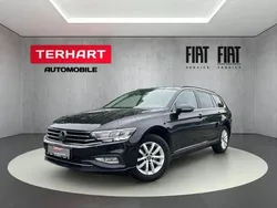 Schwarz Gebraucht 2023 VW Passat Business Kombi | 21.987 € (Fairer Preis)