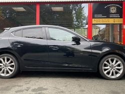 Schwarz Gebraucht 2014 Mazda 3 Sports-Line Limousine | 8.960 € (Guter Preis)