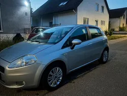 Silber Gebraucht 2008 Fiat Grande Punto Kleinwagen | 2.799 € (Fairer Preis)