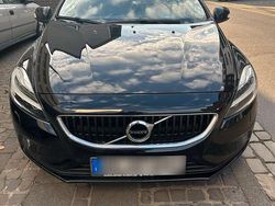 Schwarz Gebraucht 2018 Volvo V40 Limousine | 9.490 € (Guter Preis)