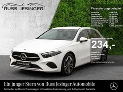 Weiß Gebraucht 2024 Mercedes A180 Progressive Limousine | 28.480 € (Guter Preis)