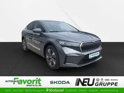 Graphite grau metallic met. Gebraucht 2024 Skoda Enyaq iV Loft SUV | 35.990 € (Etwas zu teuer)