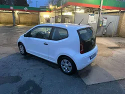 Weiß Gebraucht 2015 VW up! CLUB Kleinwagen | 3.950 € (Fairer Preis)