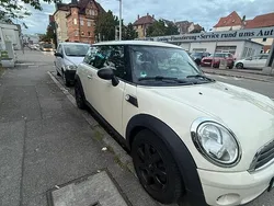 Weiß Gebraucht 2009 Mini Cooper Coupé Coupé | 2.200 €
