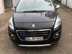 Schwarz Gebraucht 2015 Peugeot 3008 Style Limousine | 7.000 € (Guter Preis)