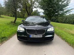 Schwarz Gebraucht 2014 BMW 730 Comfort Edition Limousine | 23.500 €