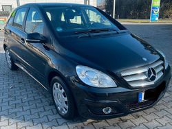 Schwarz Gebraucht 2008 Mercedes B180 Van / Kleinbus | 4.600 € (Fairer Preis)
