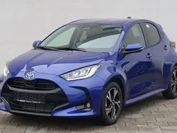 Juniper blue metallic Neu 2025 Toyota Yaris Hybrid Kleinwagen | 26.490 € (Fairer Preis)