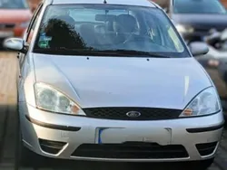Silber Gebraucht 2005 Ford Focus Limousine | 2.290 € (Fairer Preis)
