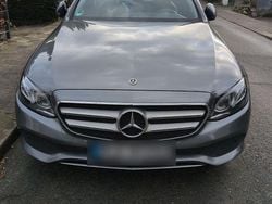 Grau Gebraucht 2017 Mercedes E200 Avantgarde Limousine | 18.300 € (Guter Preis)