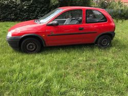 Rot Gebraucht 1997 Opel Corsa Kleinwagen | 300 €