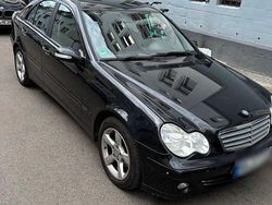 Schwarz Gebraucht 2005 Mercedes C200 Classic Limousine | 4.950 € (Teuer)