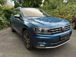 Blau Gebraucht 2019 VW Tiguan Allspace Highline SUV | 15.990 €