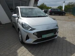 Silber metallic Gebraucht 2021 Hyundai i10 Trend Kleinwagen | 11.990 € (Guter Preis)