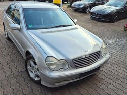 Brillantsilber Gebraucht 2001 Mercedes C320 Avantgarde Limousine | 6.999 € (Etwas zu teuer)