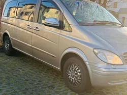 Grau Gebraucht 2009 Mercedes Viano Van / Kleinbus | 12.999 € (Teuer)