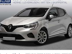 Grau Gebraucht 2021 Renault Clio V Experience Limousine | 15.970 € (Etwas zu teuer)