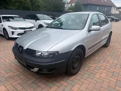 Grau Gebraucht 2000 Seat Leon Limousine | 790 € (Superpreis)
