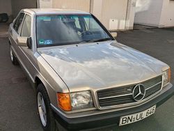 Silber Gebraucht 1991 Mercedes 190 Limousine | 6.500 €