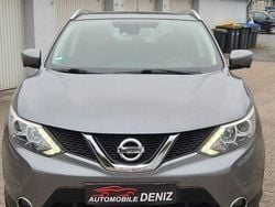 Grau Gebraucht 2016 Nissan Qashqai N-Connecta SUV | 10.699 € (Guter Preis)