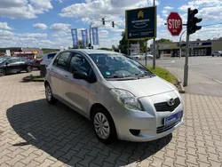 Silber Gebraucht 2009 Toyota Yaris Kleinwagen | 4.999 €